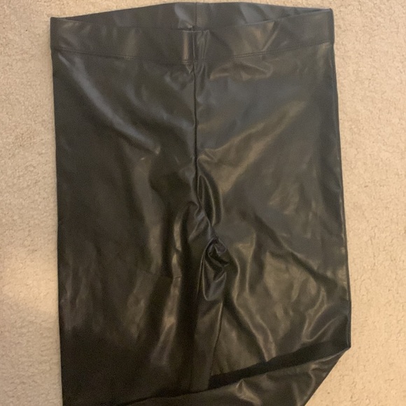 FAUX LEATHER LEGGINGS - Picture 3 of 3